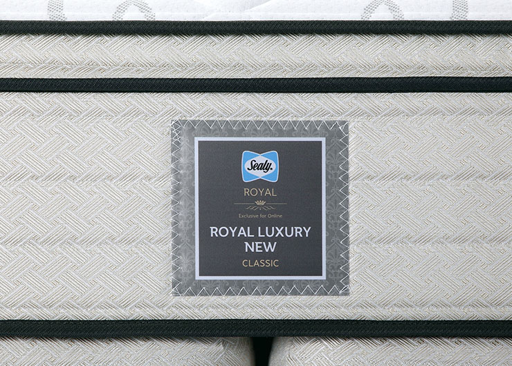 1_0003_ROYAL-LUXURY-NEW-CLASSIC-9